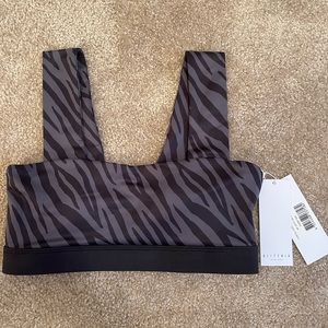 Allfenix sports bra